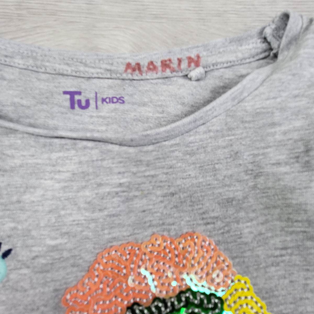 Tu Kids Grey Sequin Snail Top. Size 3/4T - AS IS