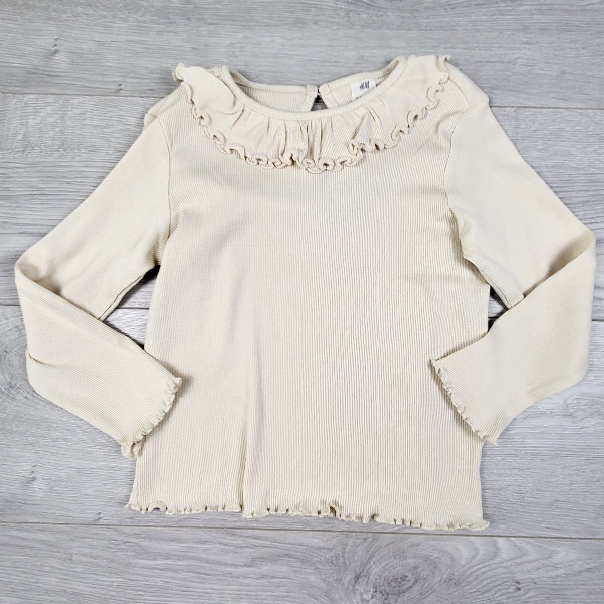 H and M Beige ribbed Ruffle Collar Top. Size 3/4T