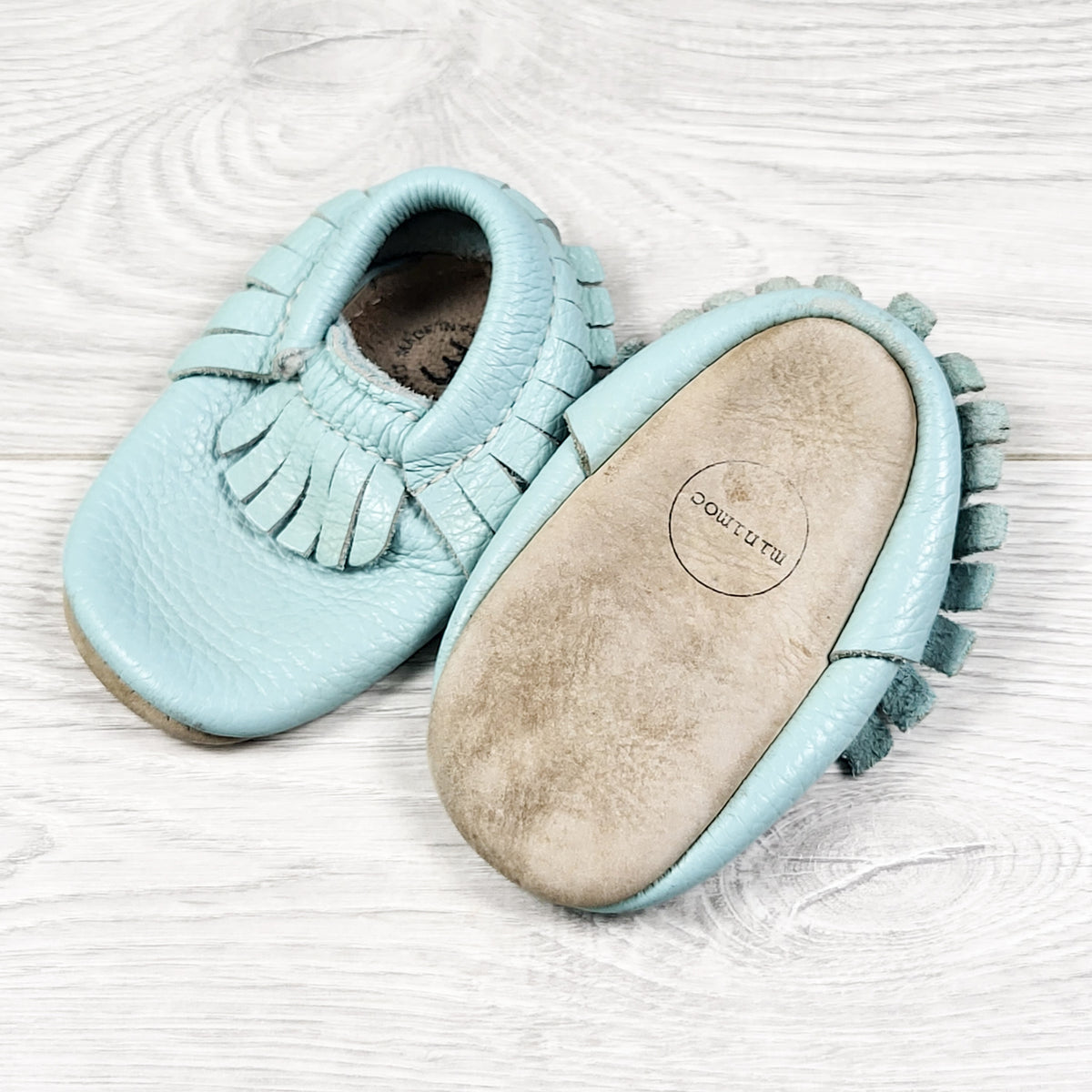 Minimoc Baby Blue Soft Soled Leather Shoes. Size 3 (infant)