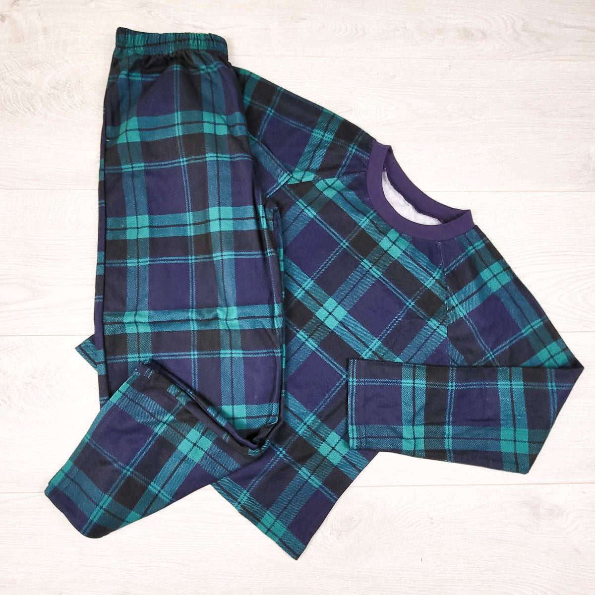 Pajamarama Blue and Green Plaid 2pc PJs. Size Small (6/7ish)