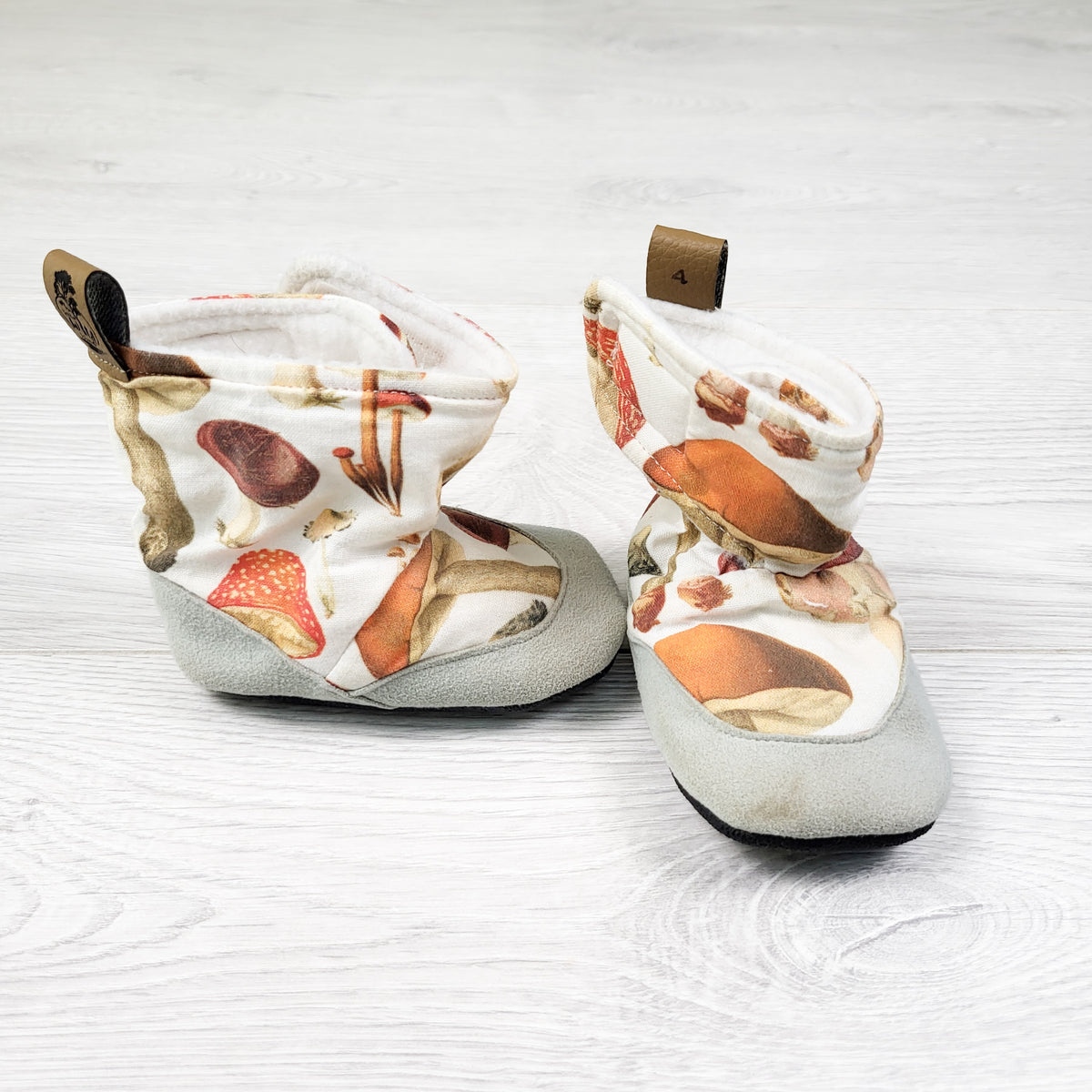 Little Wild Island Handmade Mushroom Print Booties. Size like 0-6 Months