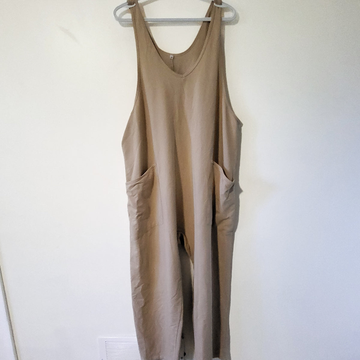 Unbranded Beige Romper. Size 2XL (not sure if actually maternity or not)