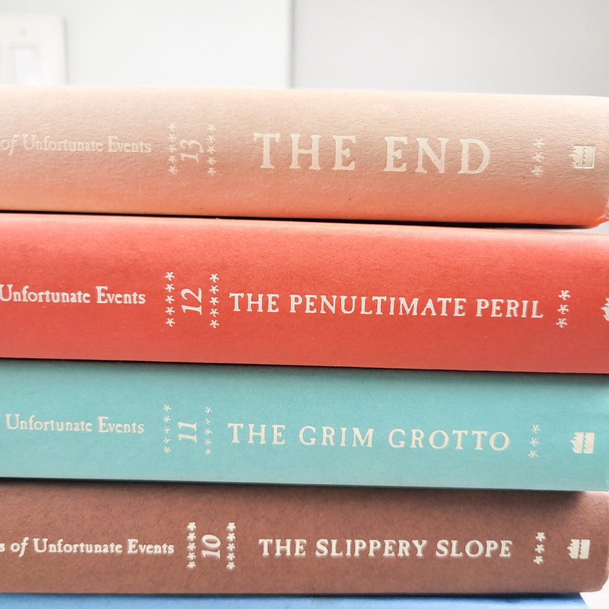 Complete 13-book hardcover collection of A Series of Unfortunate Events by Lemony Snicket  (NO SHIPPING)