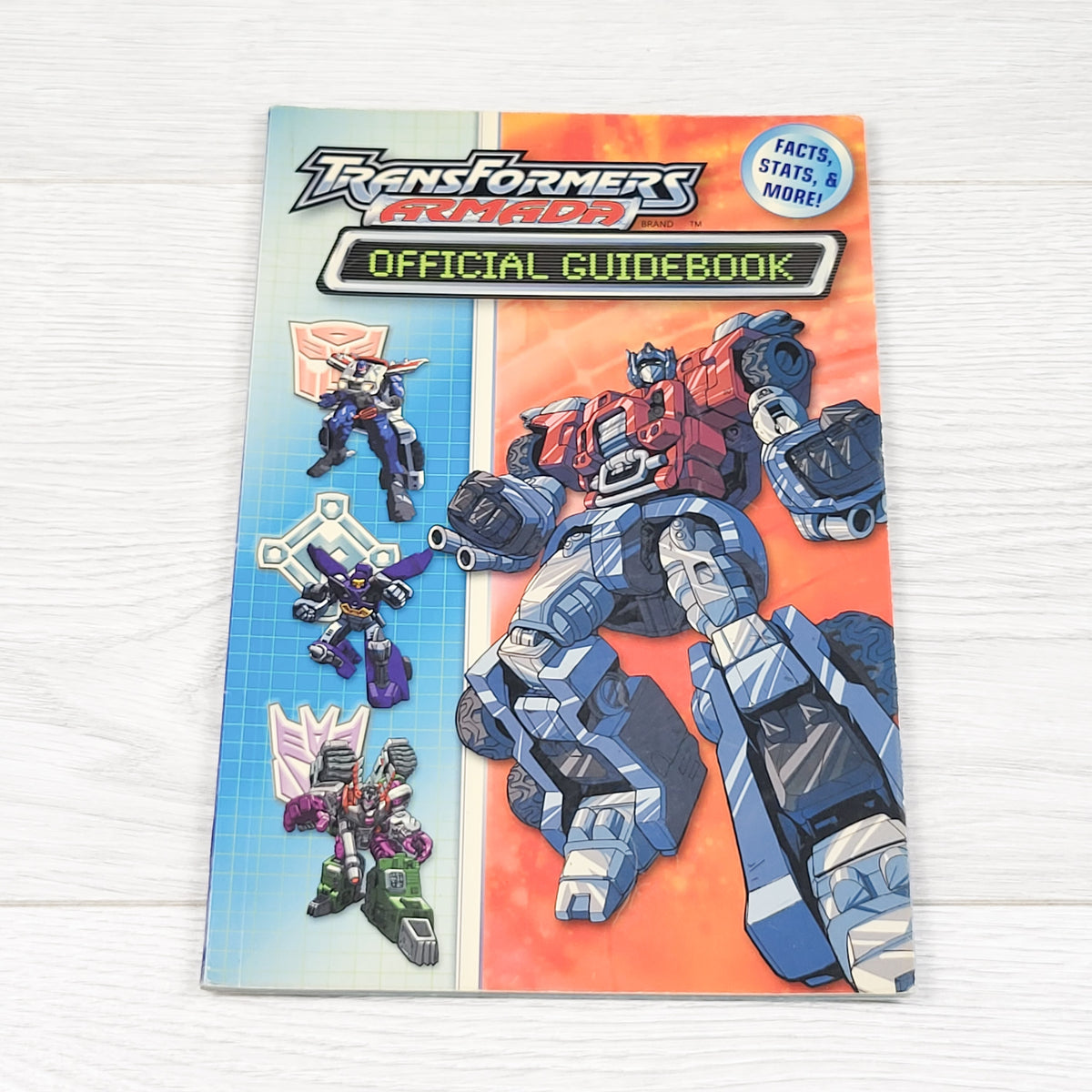 Transformers Armada Official Guidebook. Soft cover book