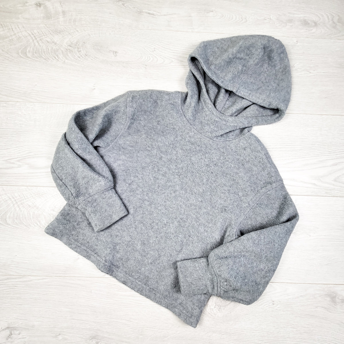 Old Navy grey fleece hoodie. Size 6/7