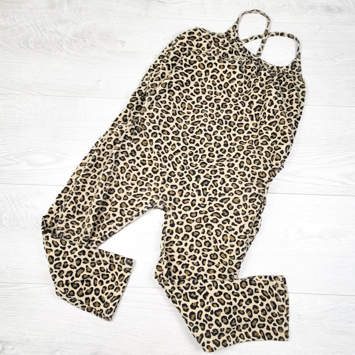 Old Navy leopard print romper. Size 5T
