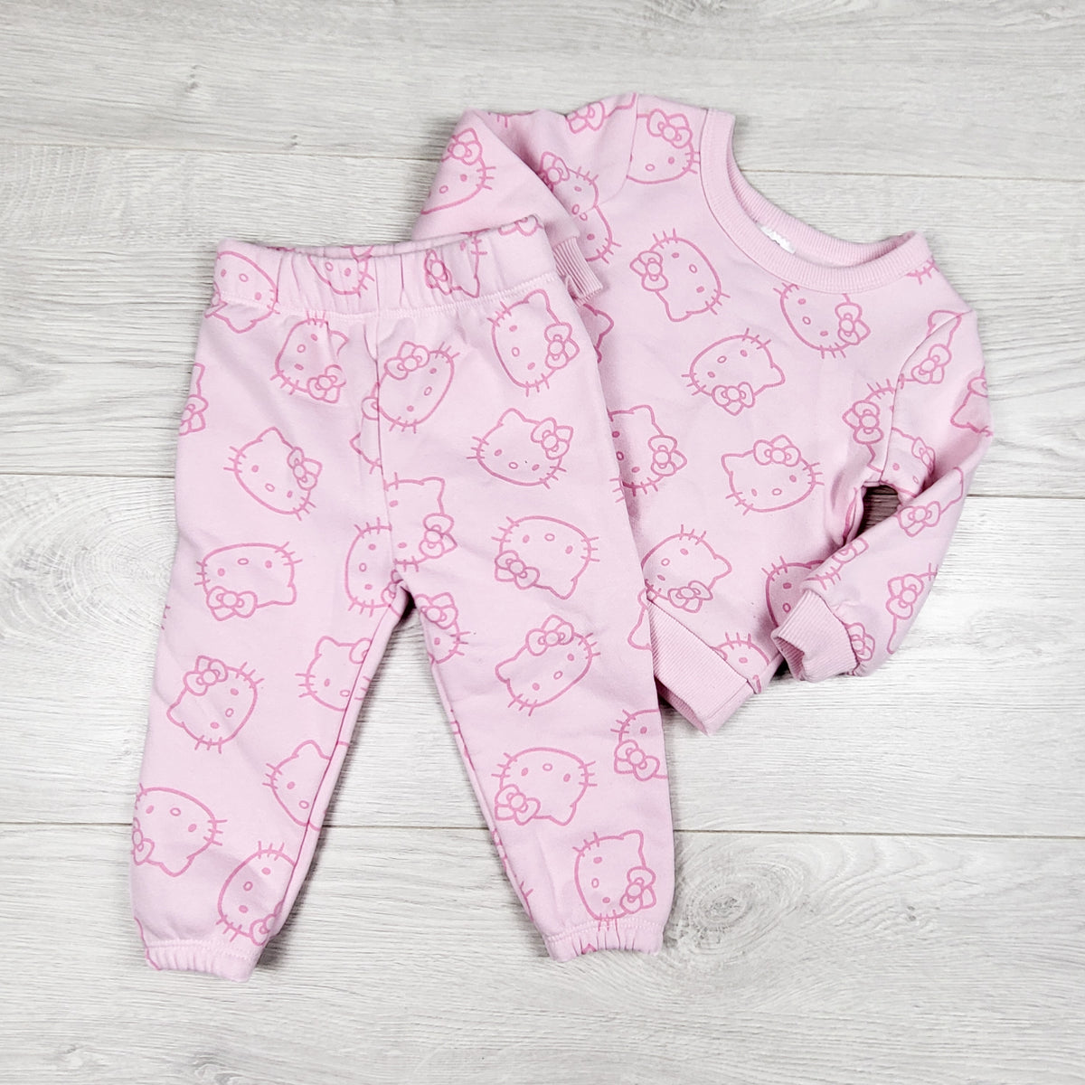 Hello Kitty pink fleecy lined 2pc sweatshirt set. Size 6 months