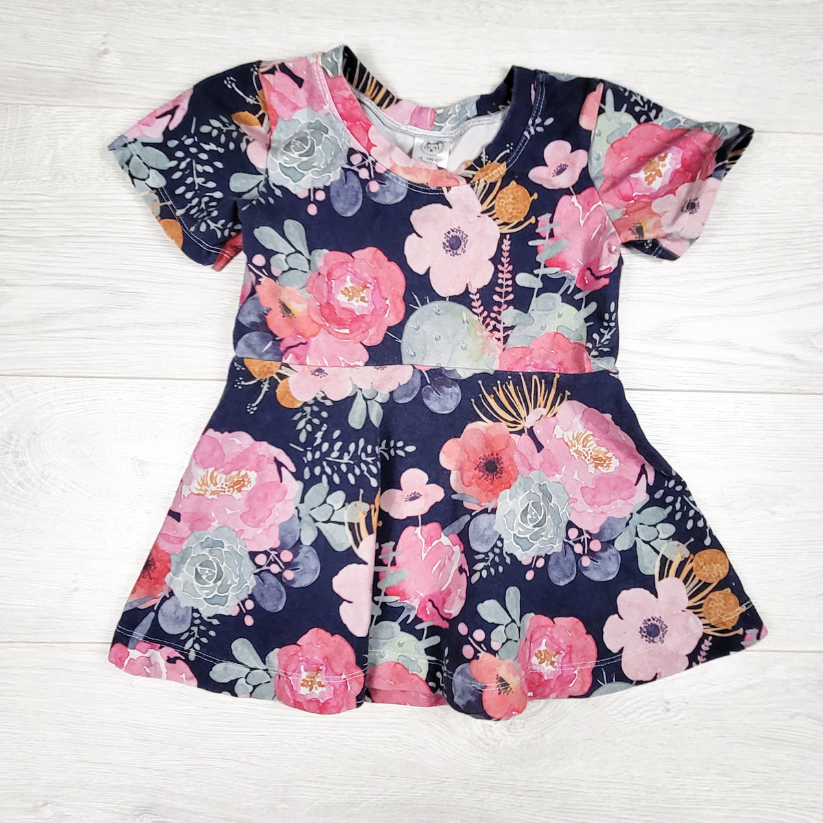 Lil' Threadz Boutique floral print handmade dress. Size 3T to 6 Years