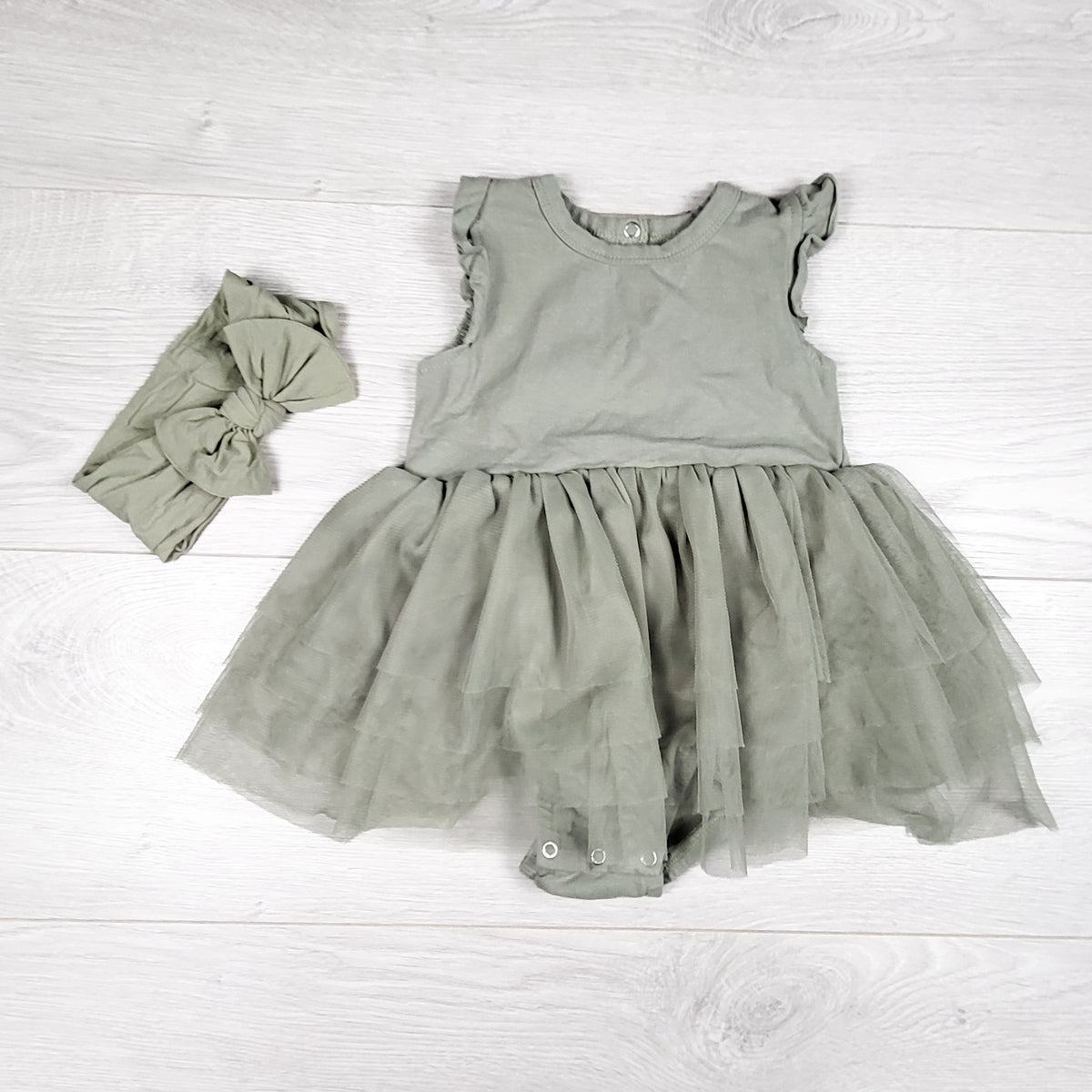 Oz Baby green organic cotton tulle bodysuit dress + headband. Size 6-12 Months