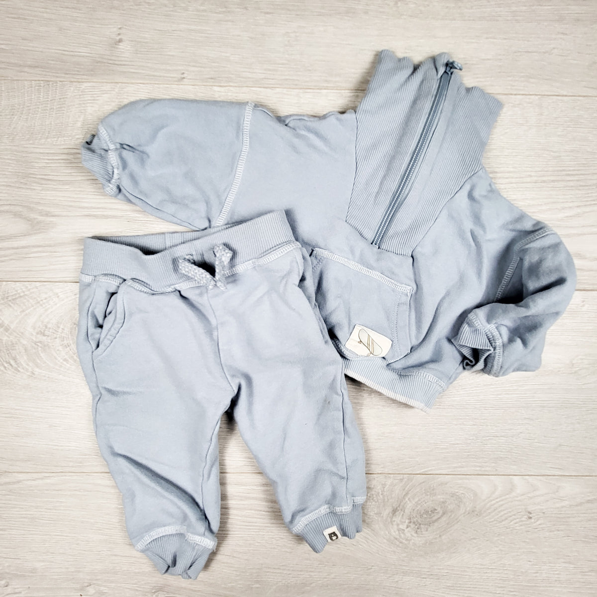 Rabbit + Bear light blue 2pc sweatshirt set. Size 12 months