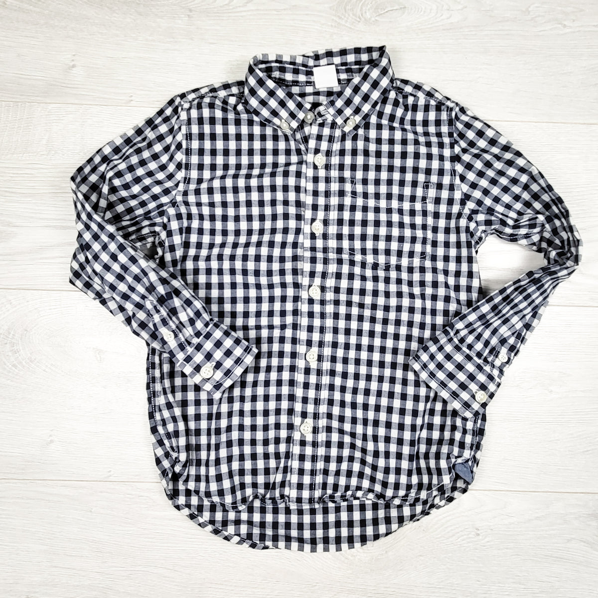 Gap navy checked button up shirt. Size 5T
