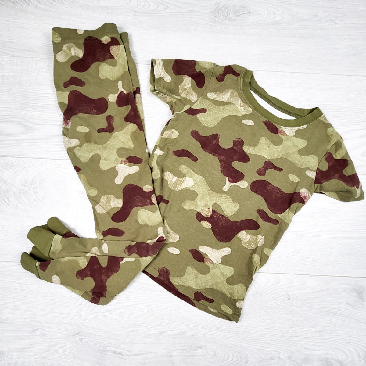 Carters camouflage 2pc PJs. Size 7