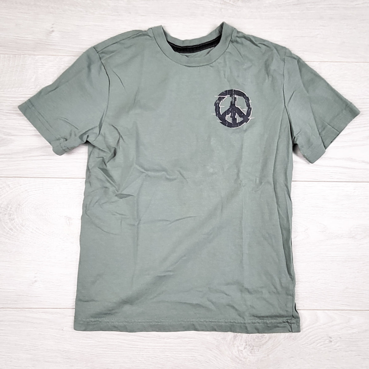 George sage green t-shirt with peace sign. Size 6