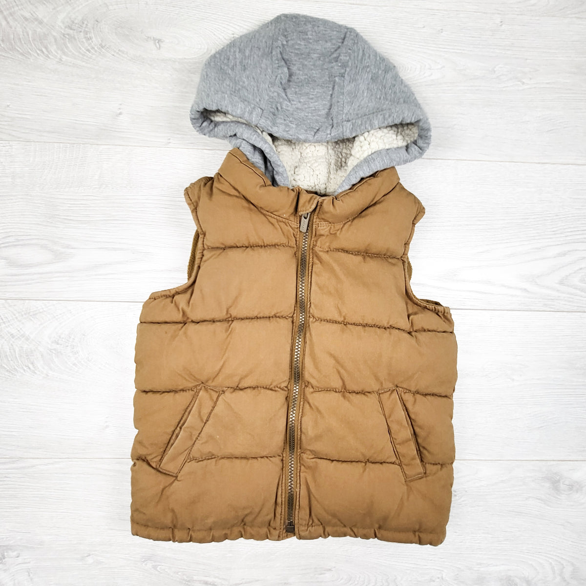 Old Navy tan hooded fleece lined puffer vest. Size 5T