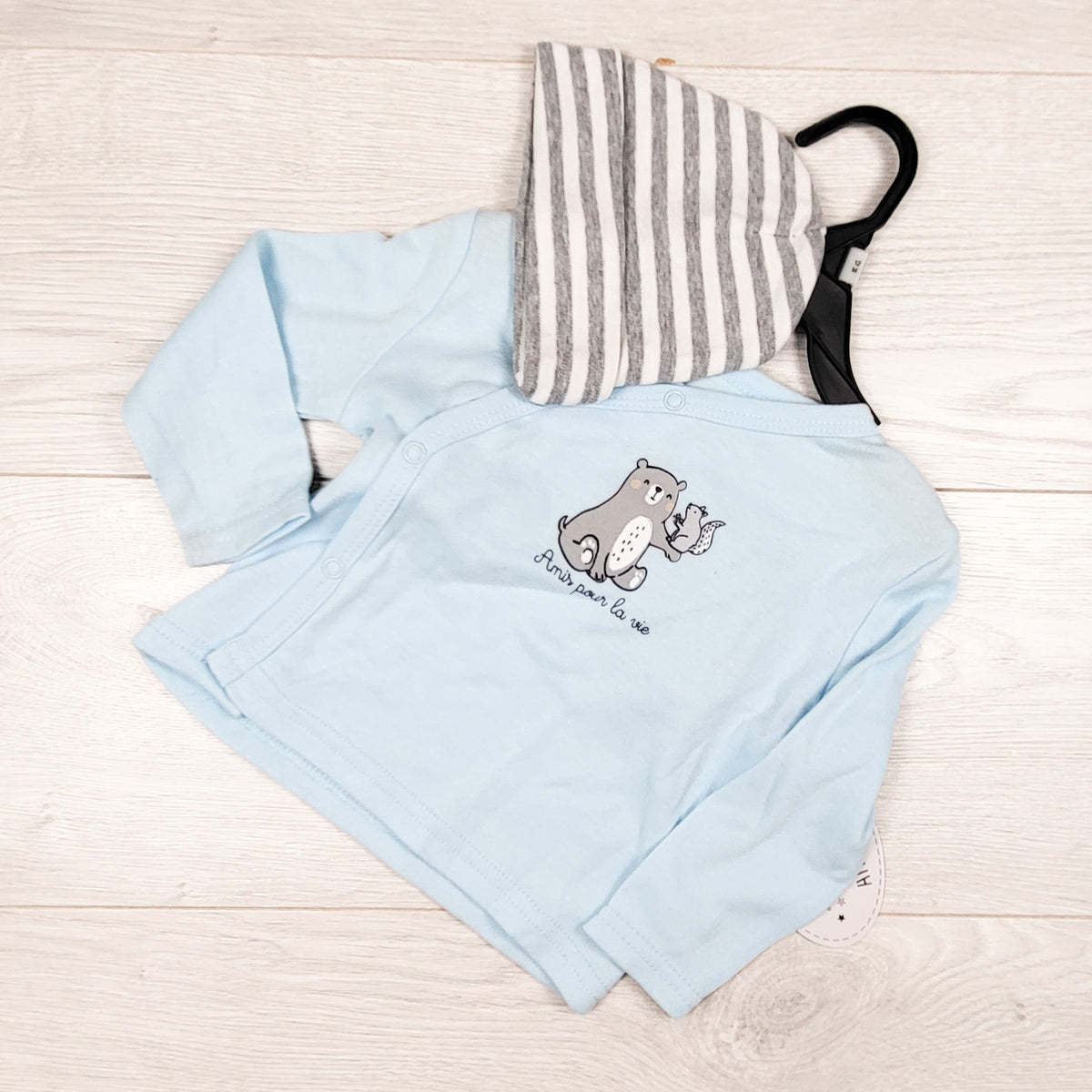 NEW - Arie Baby blue top with bear + hat