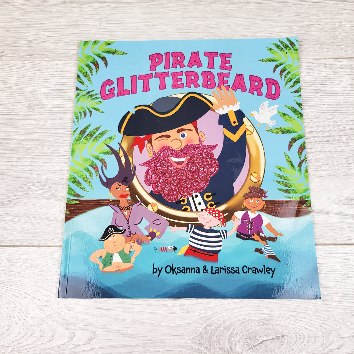 Pirate Glitterbeard. Soft cover book