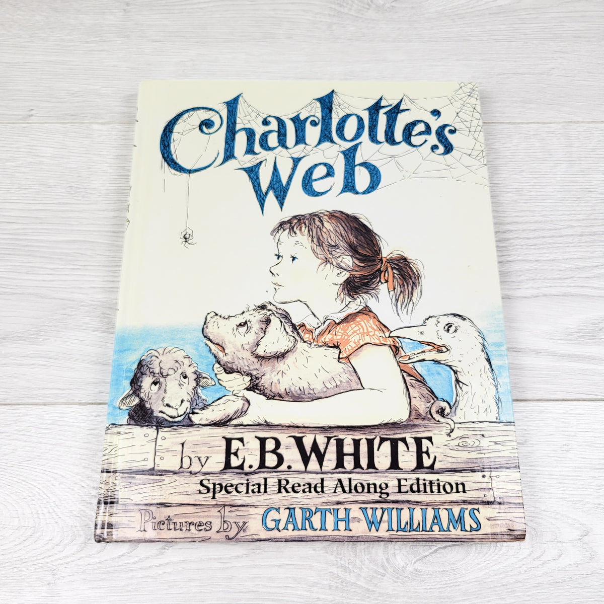 Charlotte's Web. Hardcover book (no shipping)