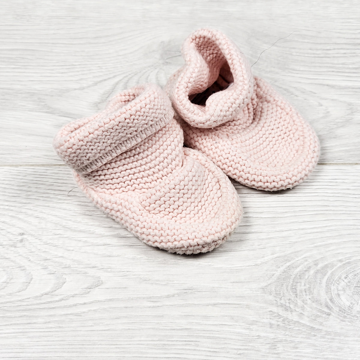 Gap pink knit booties. Size 6-12 months