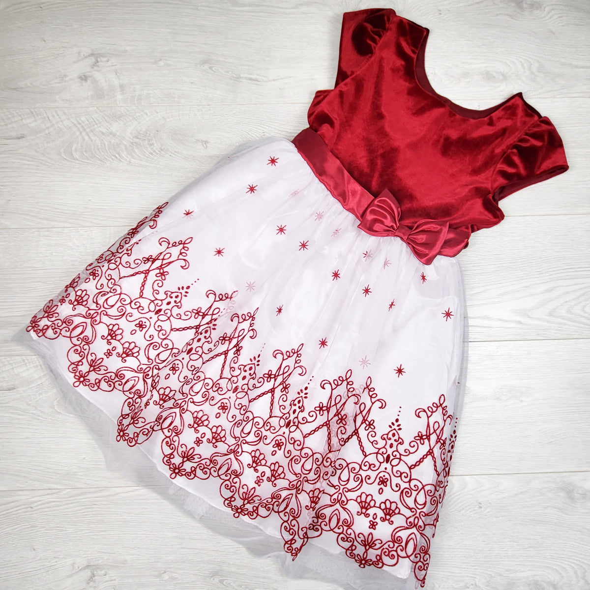 Jona Michelle white and red special occasion dress - Size 10
