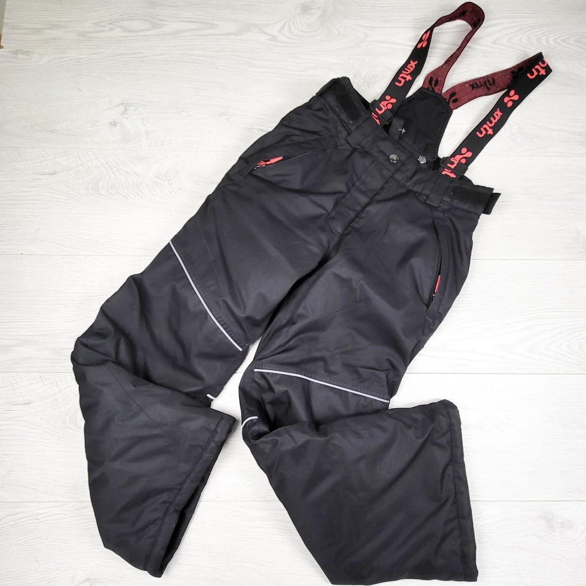 XMTN black and pink snow pants - Size 10