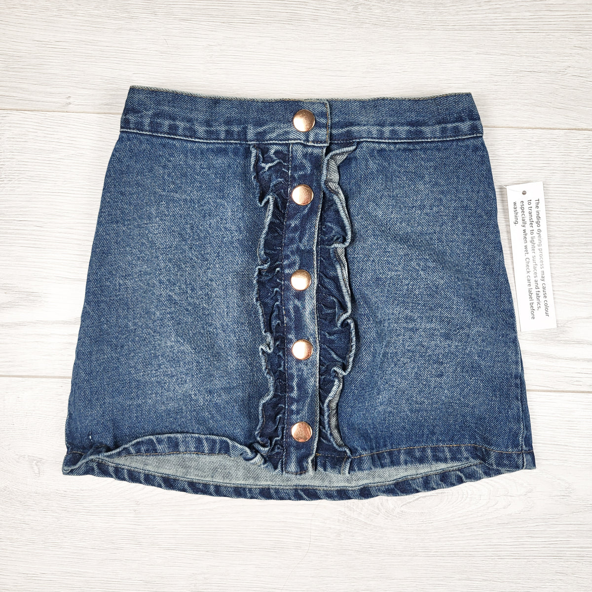 NEW - Tommy Bahama denim ruffle skirt - Size 4T