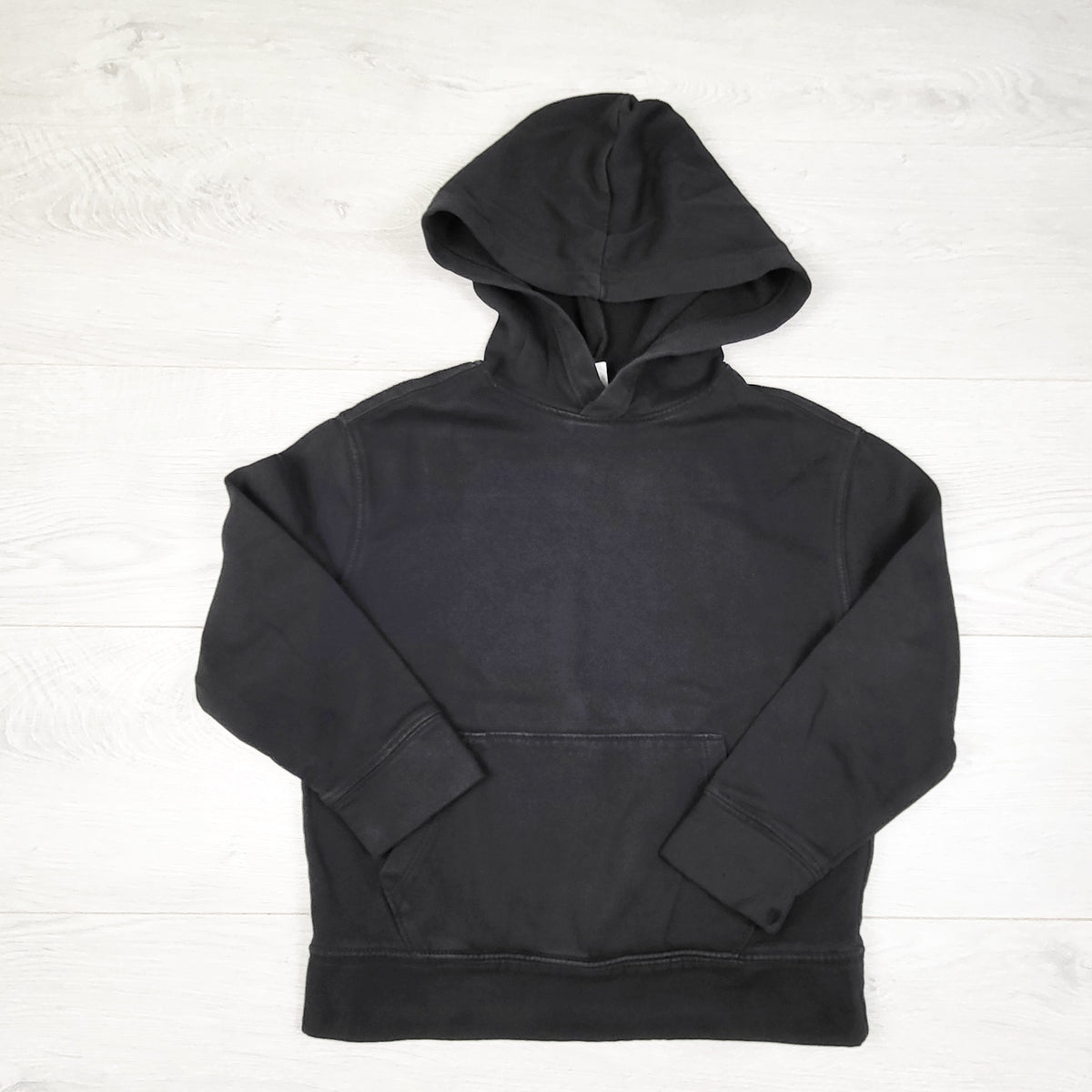 Old Navy black pullover hoodie - Size 6/7
