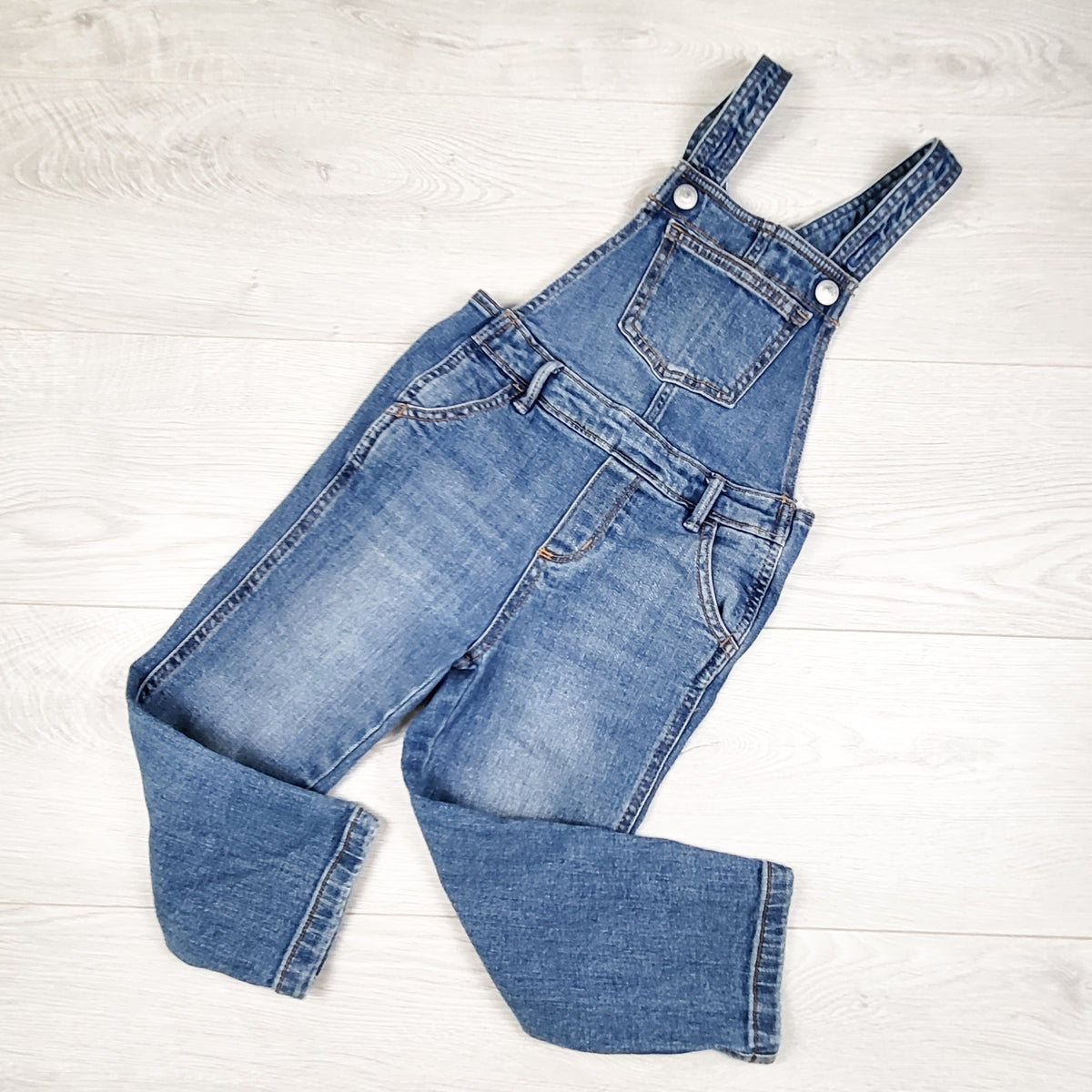 Old Navy denim overalls - Size 5T