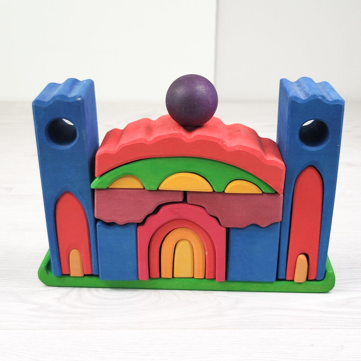 Gluckskafer / Nic large natural wood Waldorf castle (sorry, no shipping)