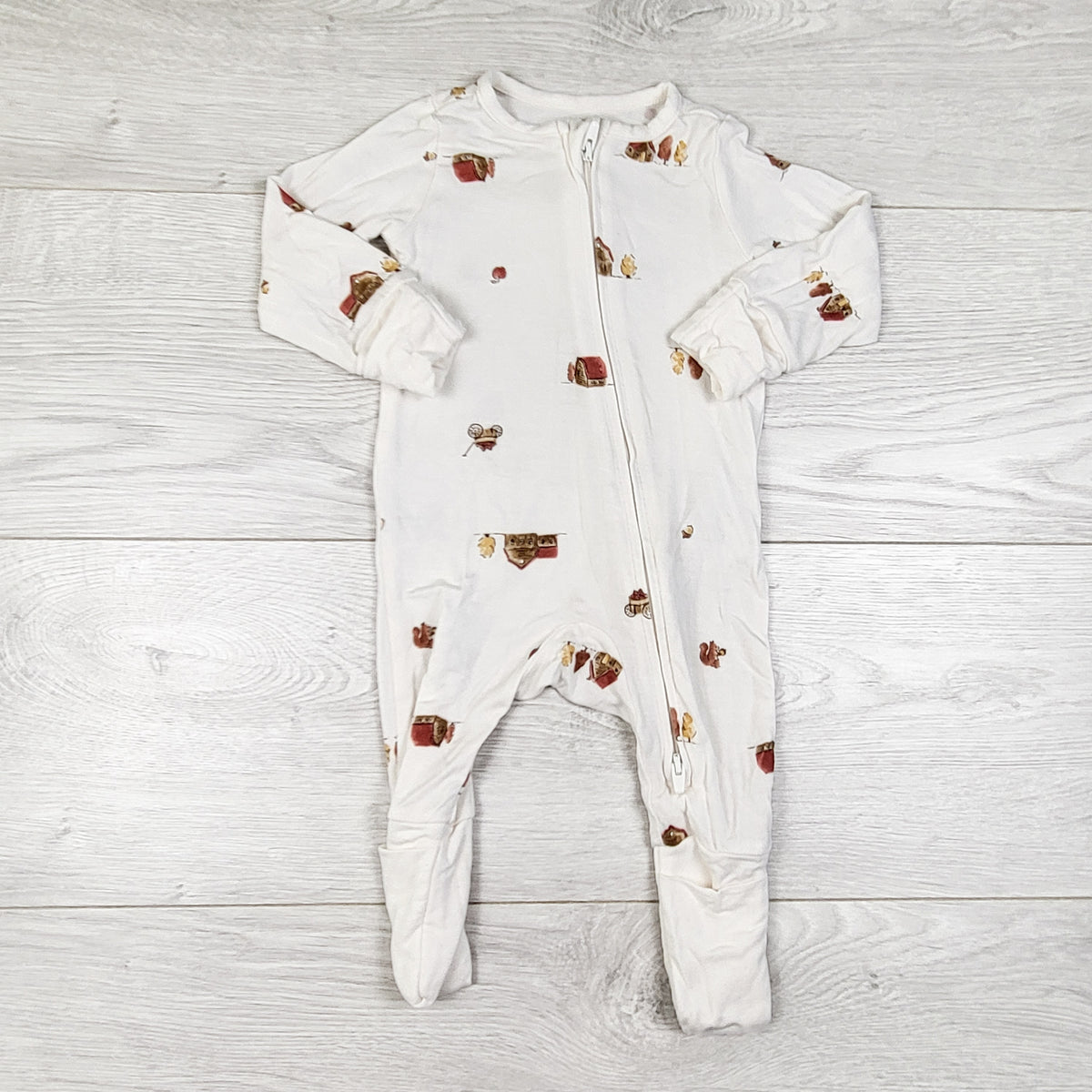 Purely Soft white viscose sleeper with farm theme - Size 3 months