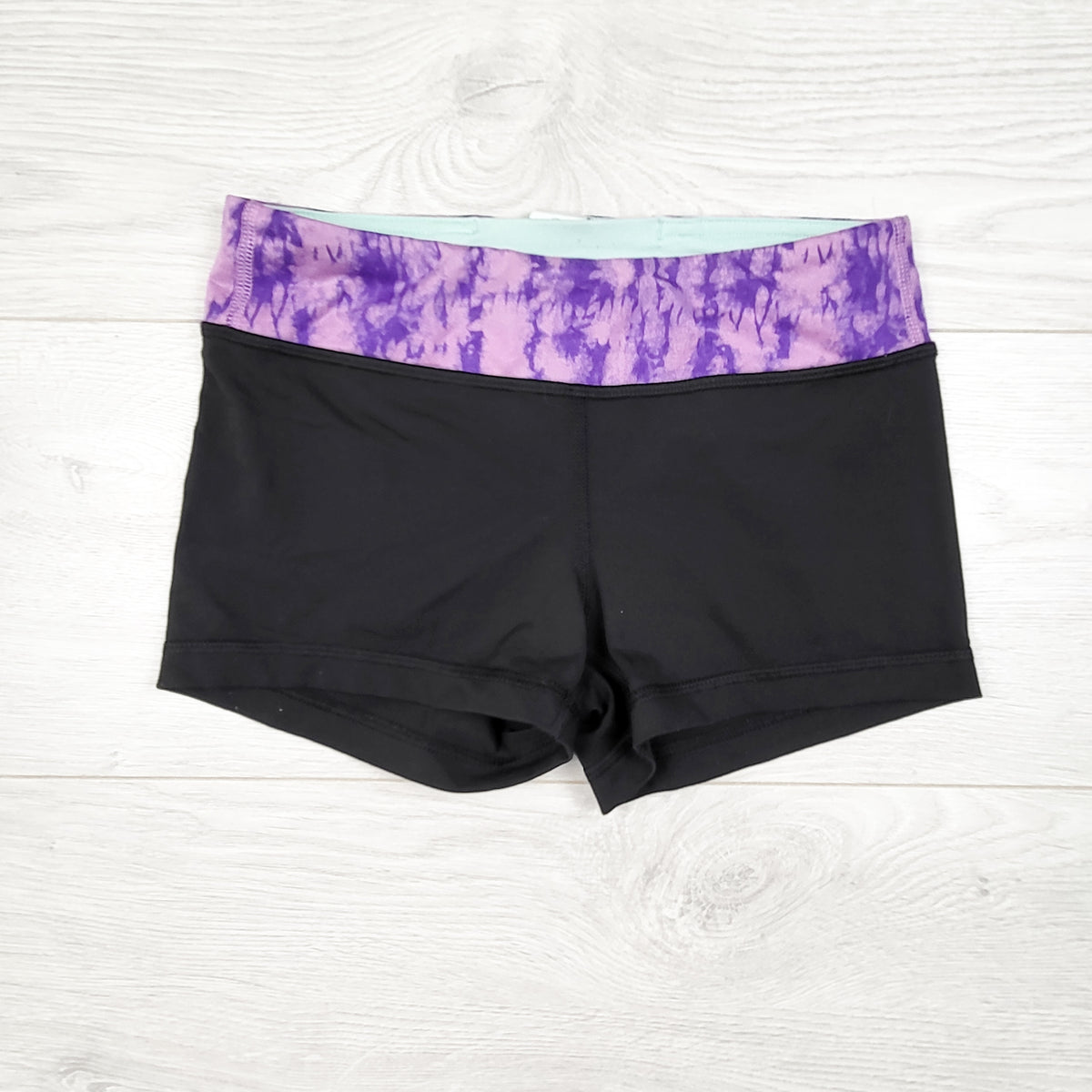 Ivivva by Lululemon black and tie dye active shorts - Size 8