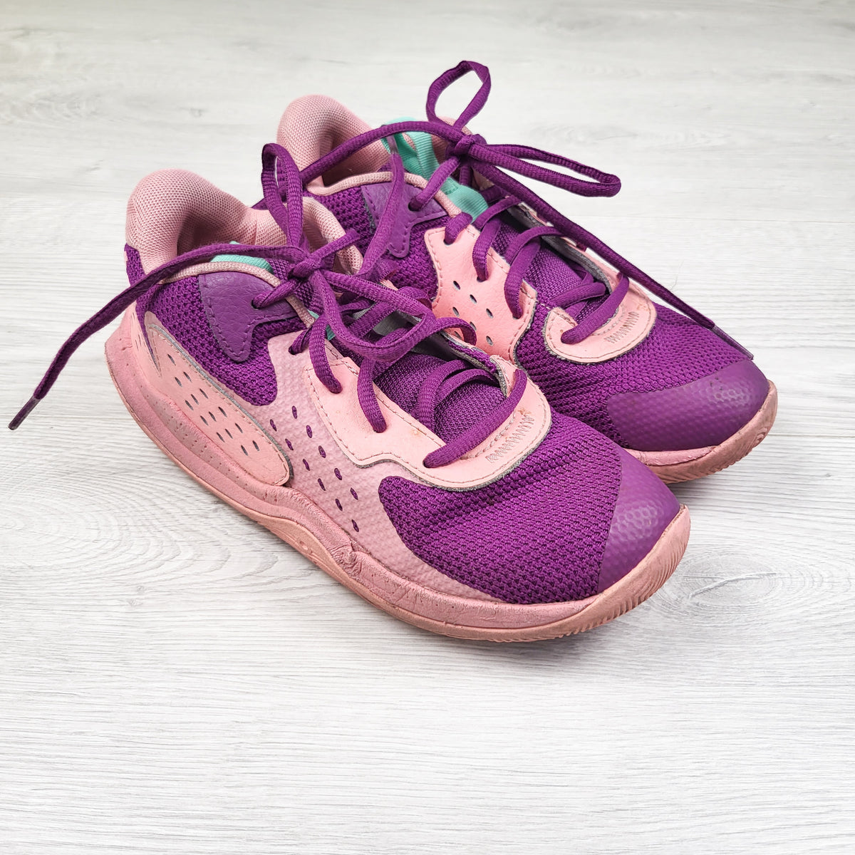 Under Armour Pink and Purple "Jet '23" Basketball Shoes - Youth size 2