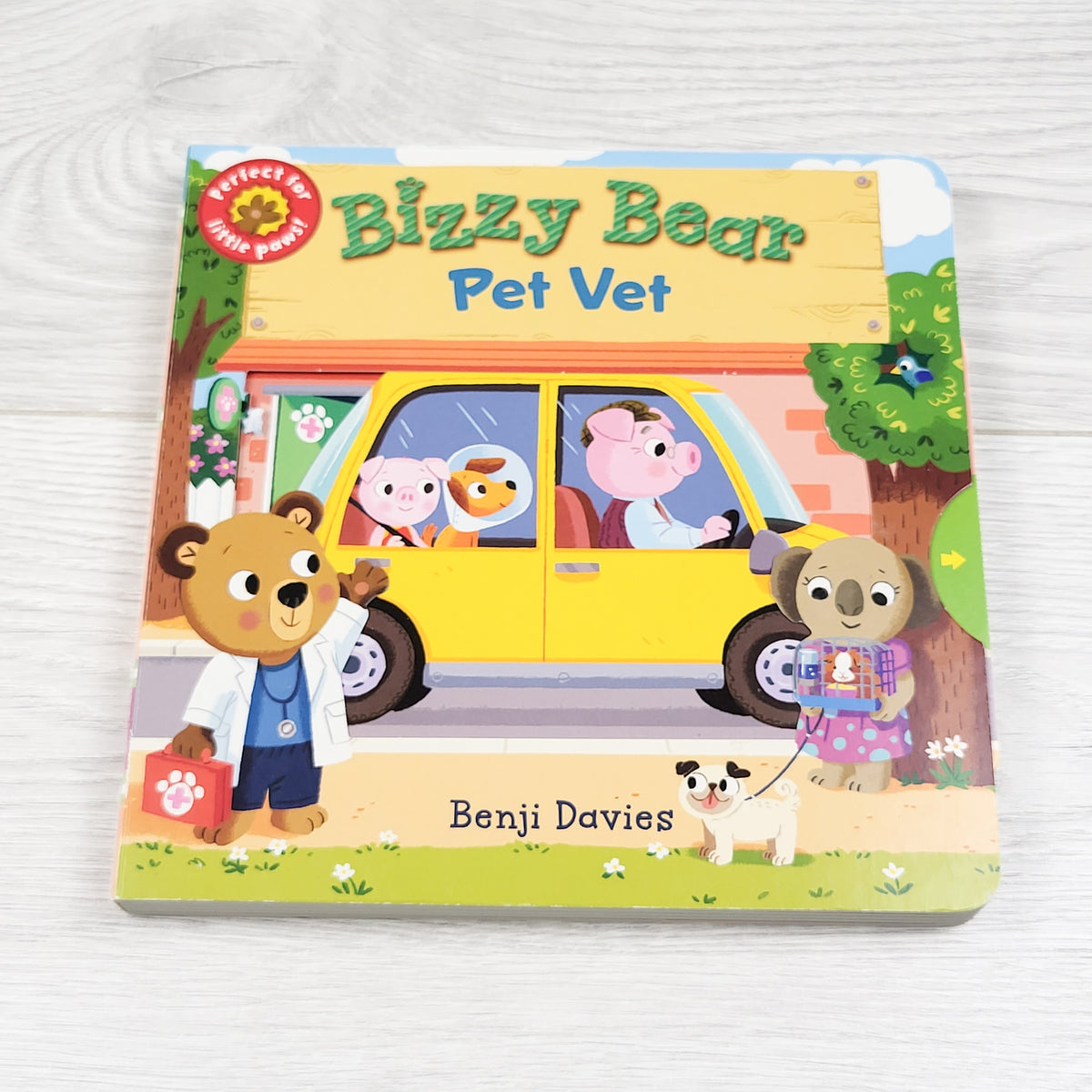 Bizzy Bear Pet Vet - interactive board book