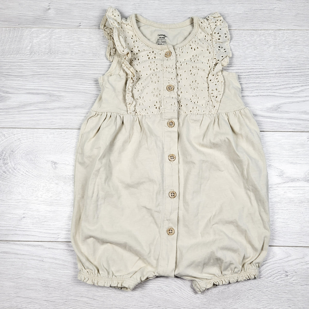 George beige eyelet romper - Size 18 to 24 months