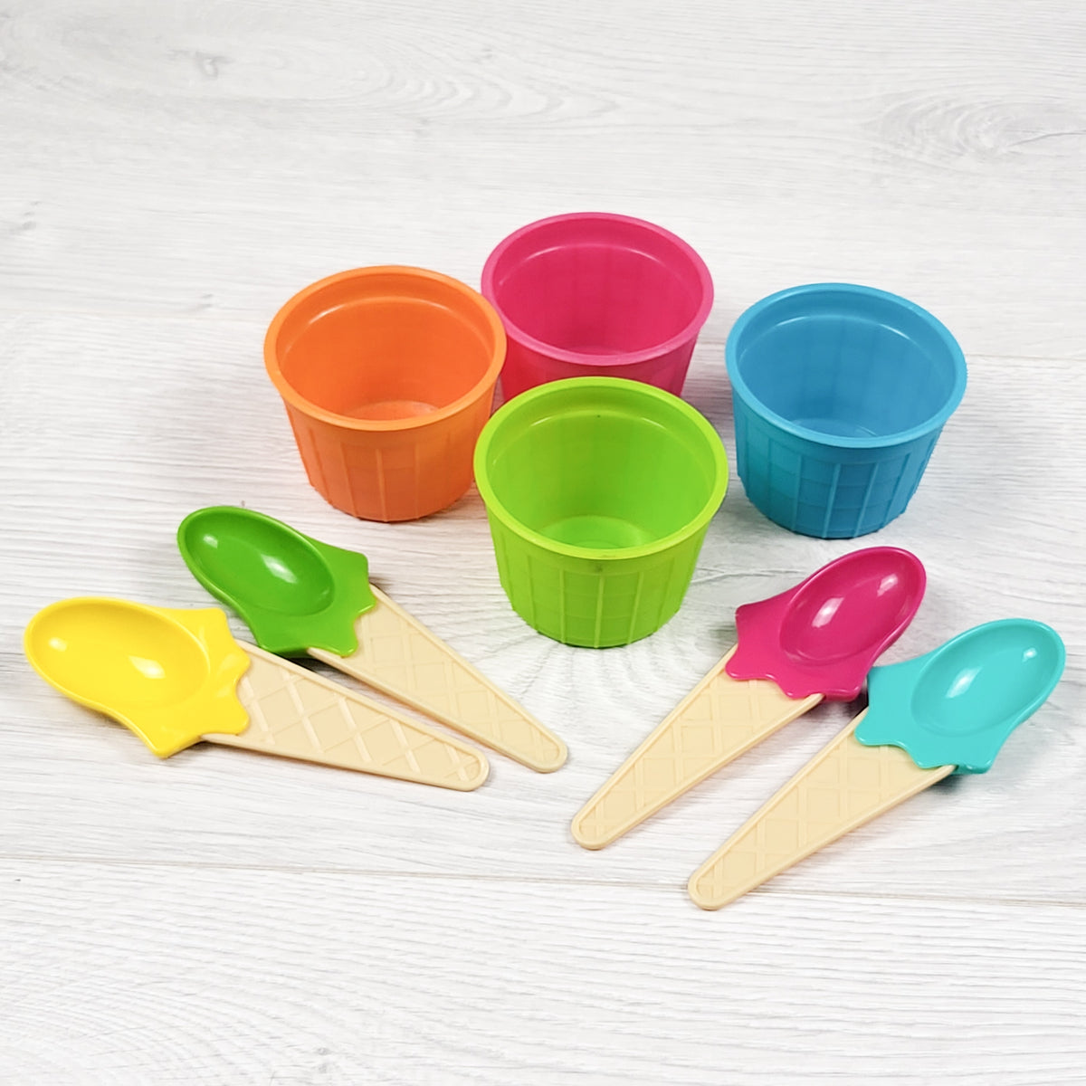 Plastic Waffle Cone Ice Cream Bowls and Spoons Set