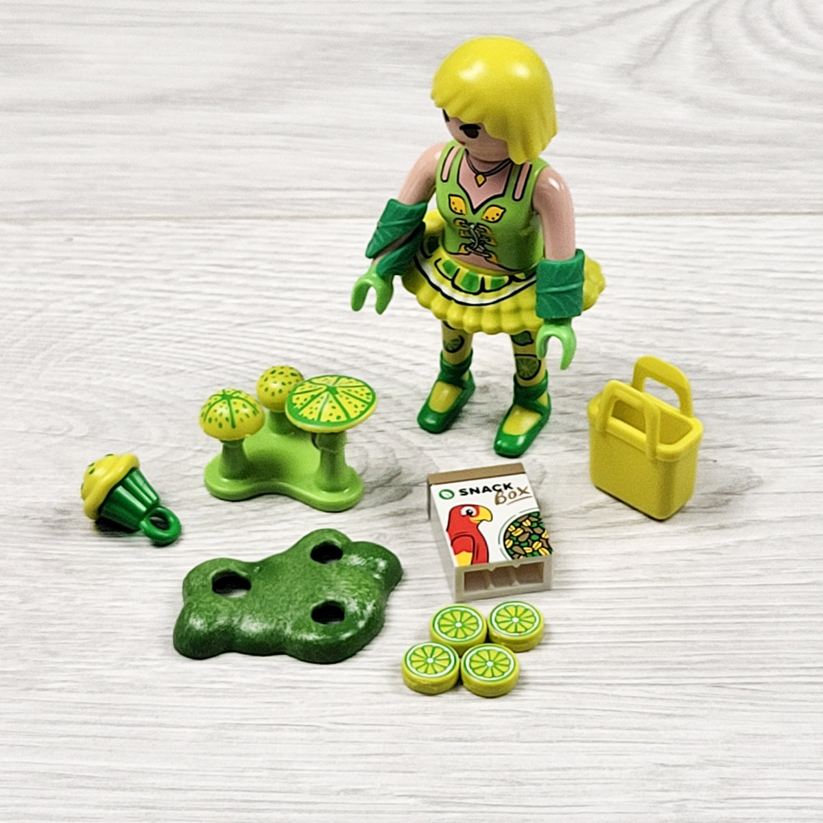 Playmobil EverDreamerz Series 1 (Candy World) "Kimby" Figure and Accessories  (Retired Set)