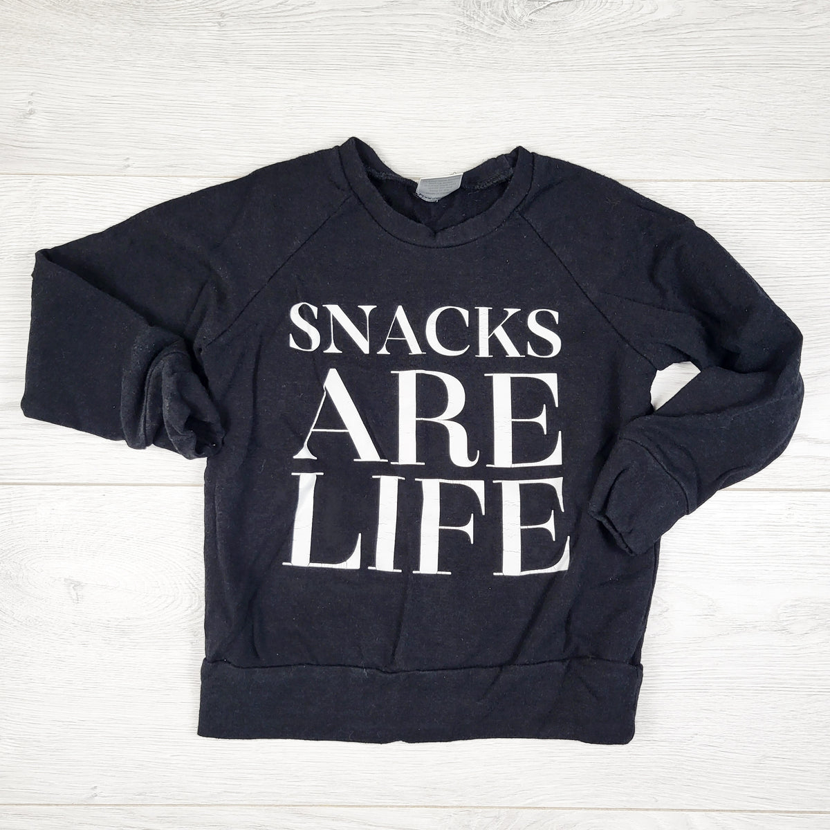 Posh and Cozy black "Snacks Are Life" bambo top - Size 2T