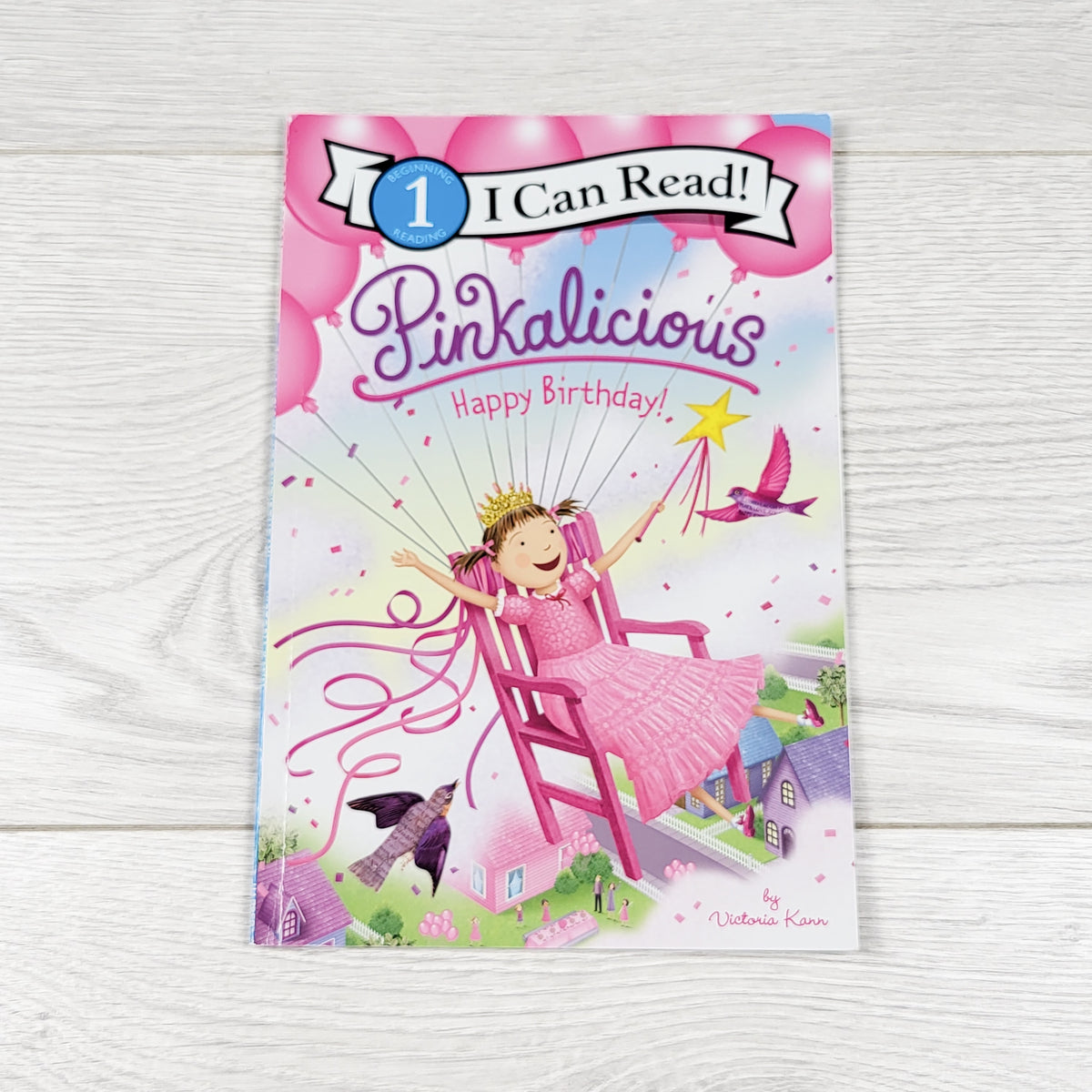 Pinkalicious: Happy Birthday - soft cover early reader book