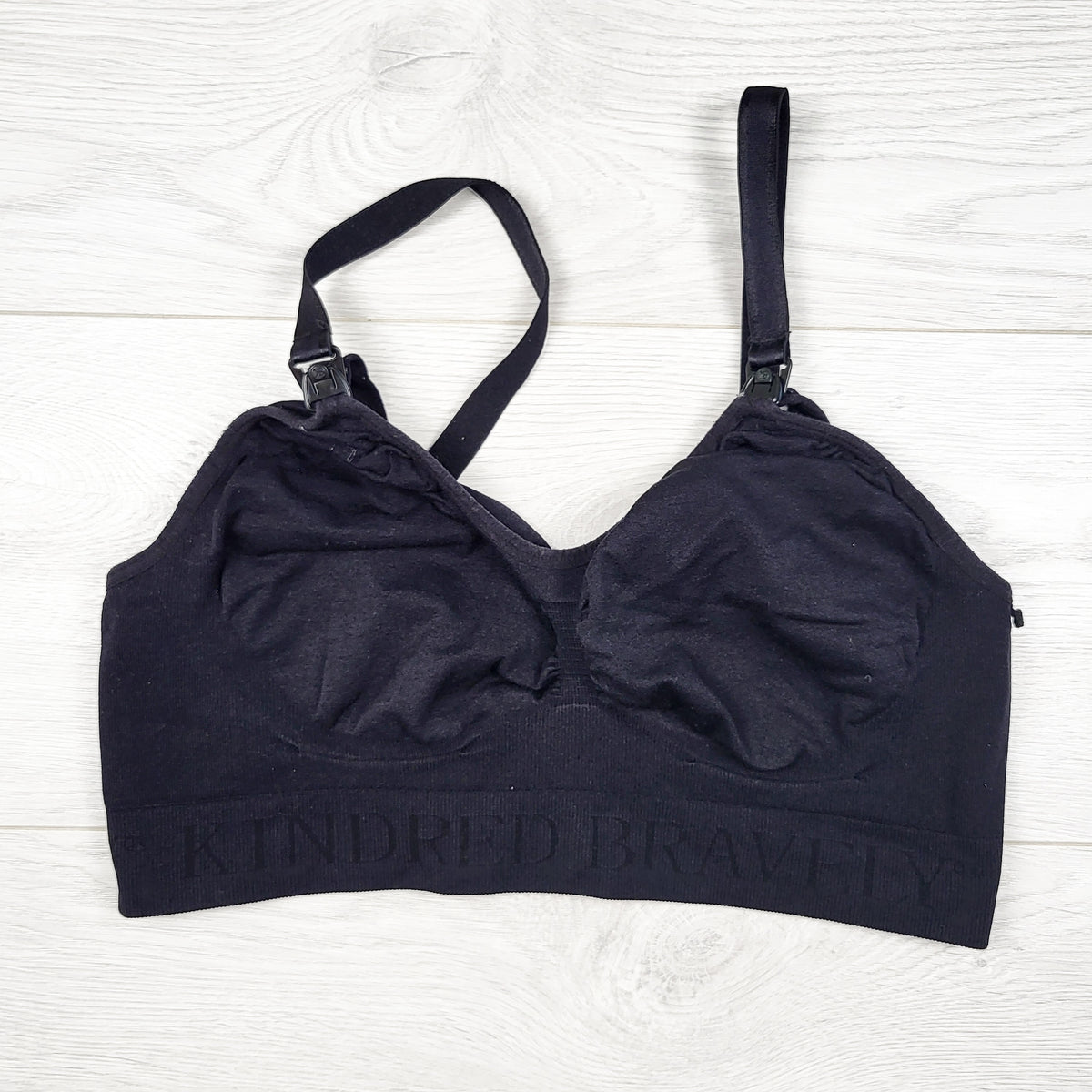 Kindred Bravely Sublime Hands-Free Pumping & Nursing Bra - Size tag gone but guessing a medium