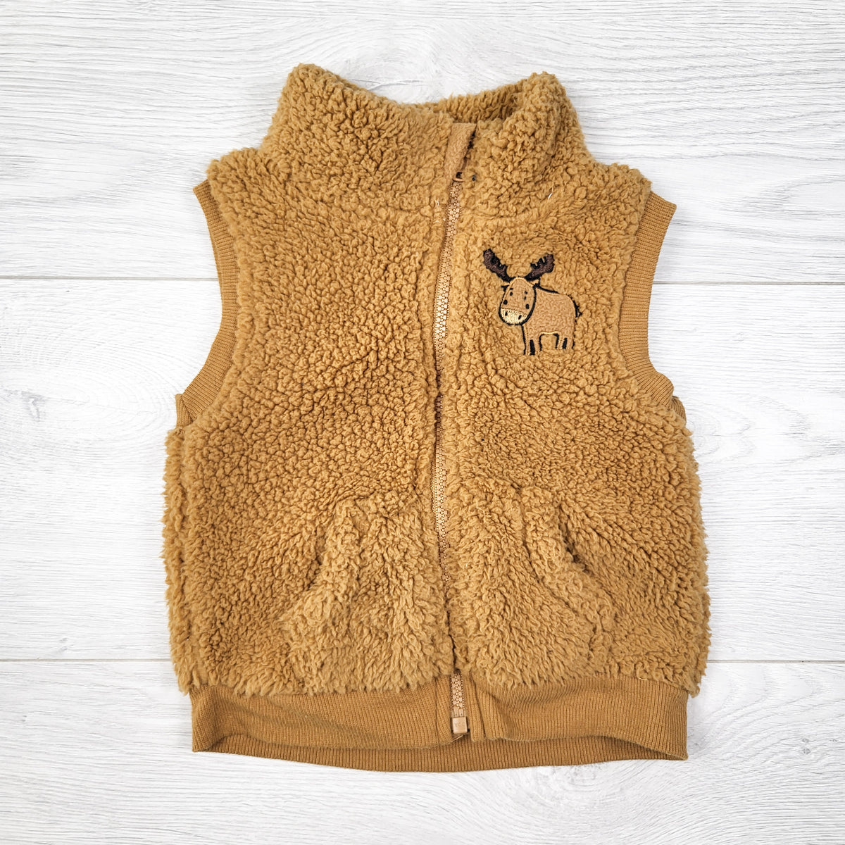Canadiana tan sherpa vest - Size 6 to 9 months
