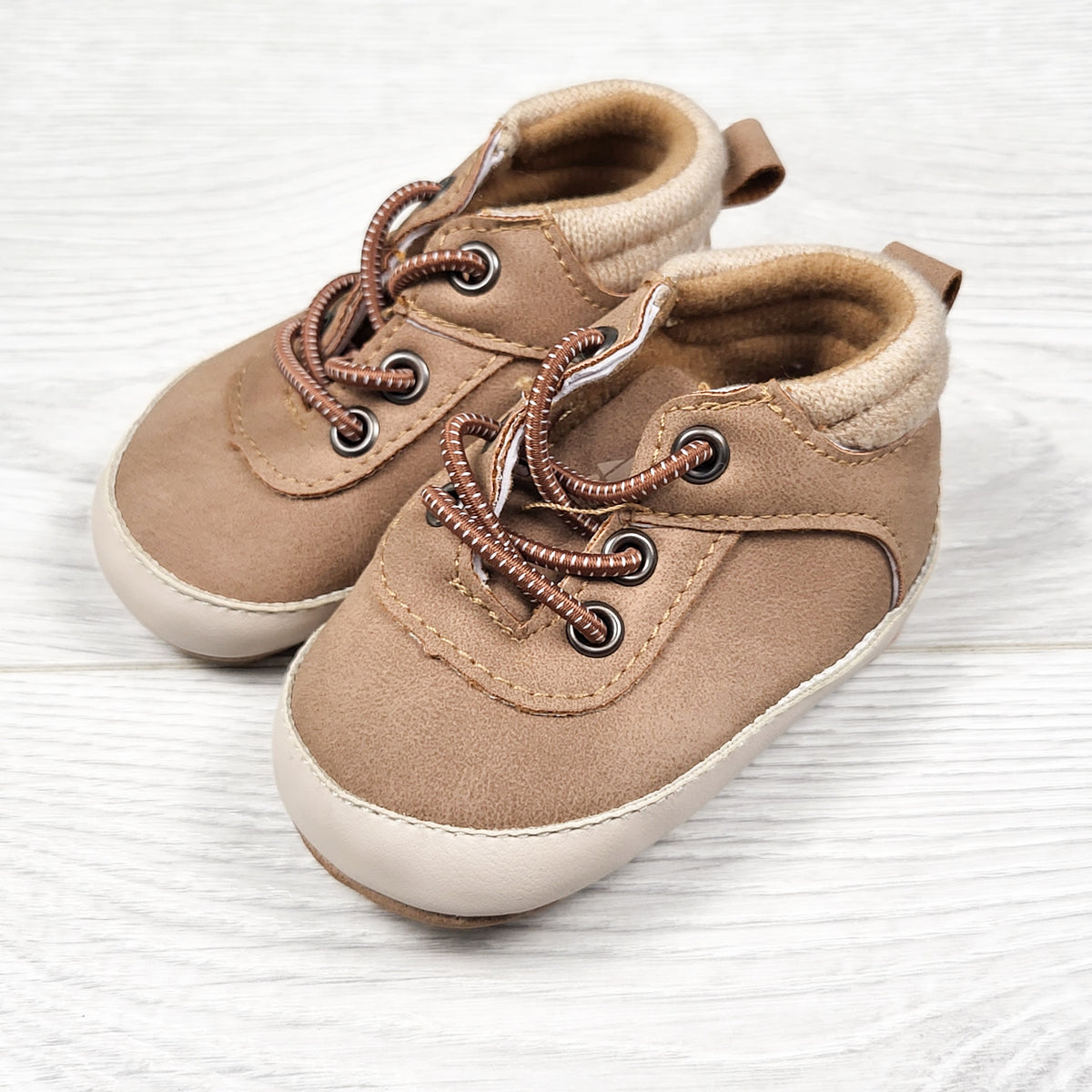 Avalanche tan soft soled shoes - Size 2