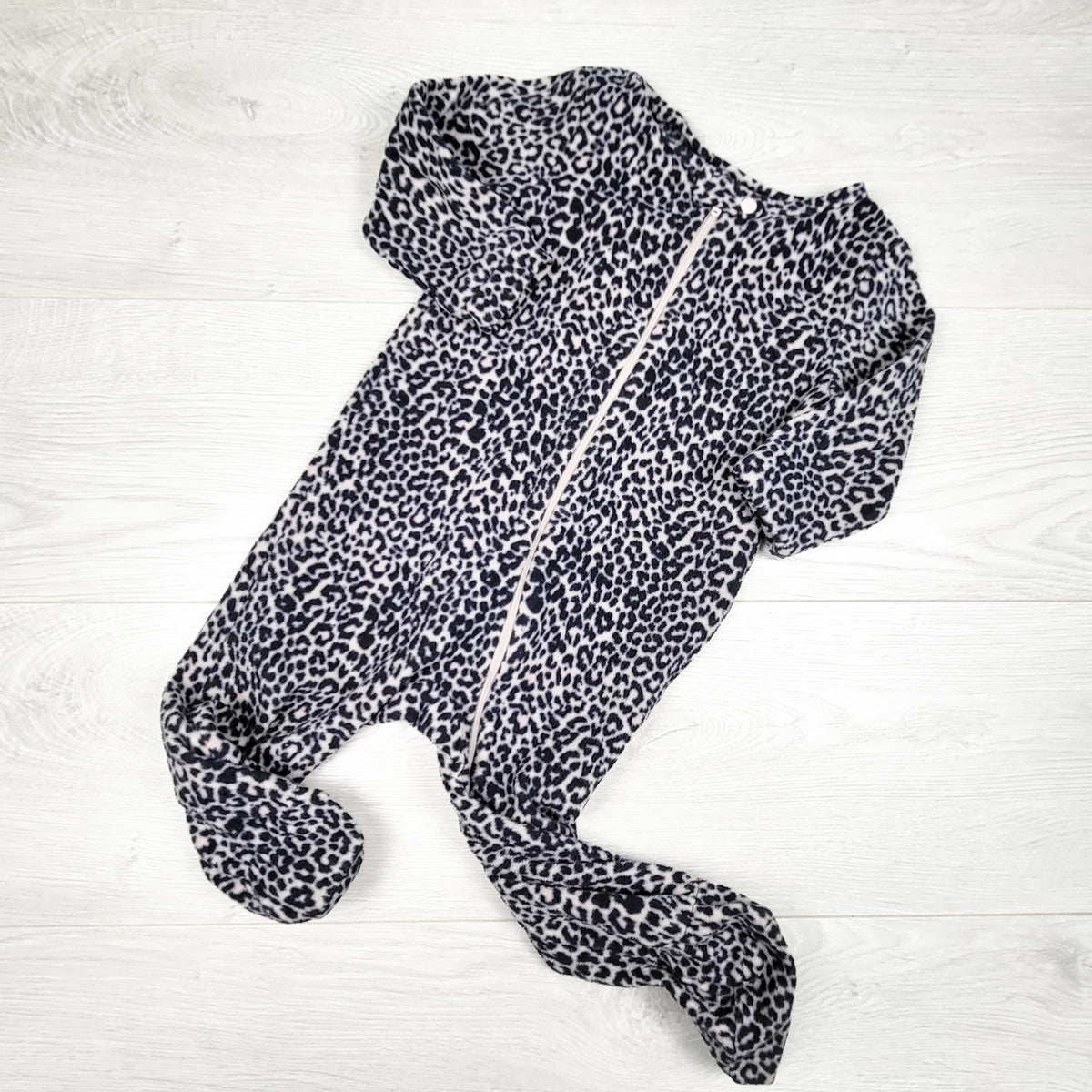 Joe Fresh leopard print zippered fleece sleeper - Size 12 to 18 months