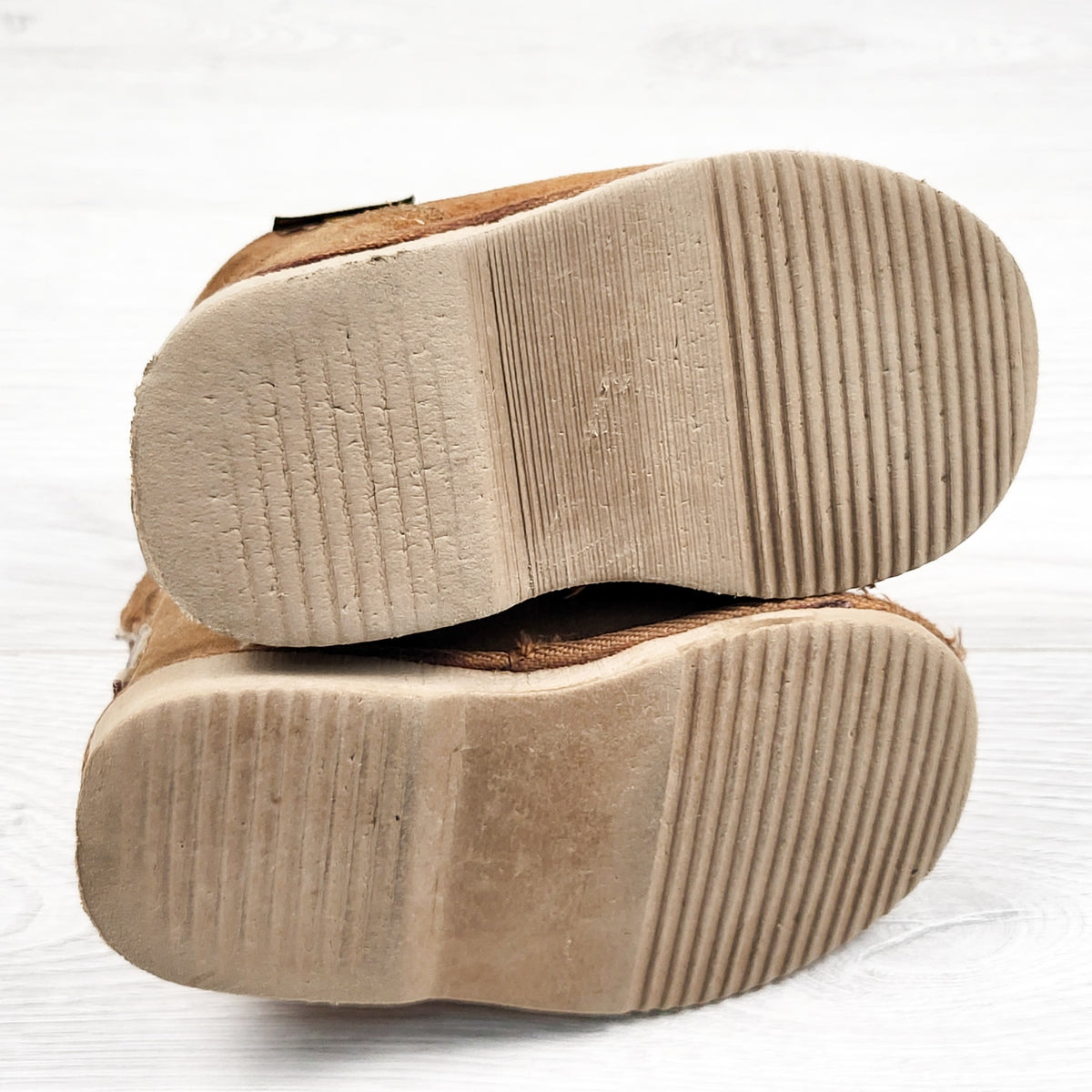 Merino Craft UGG tan sheepskin boots - measure as a size 8