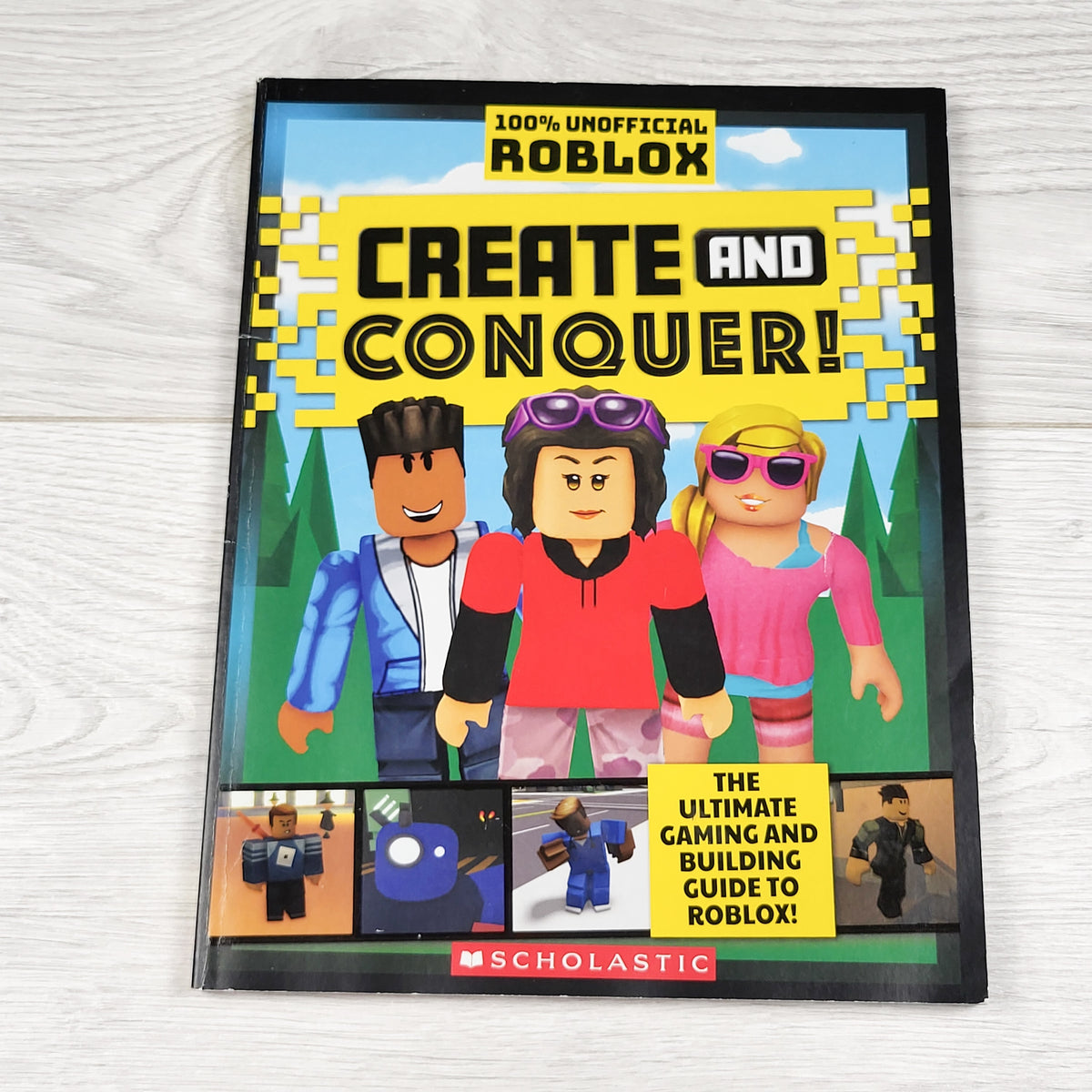 Create and Conquer: Gaming and Building Guide to Roblox - soft cover book