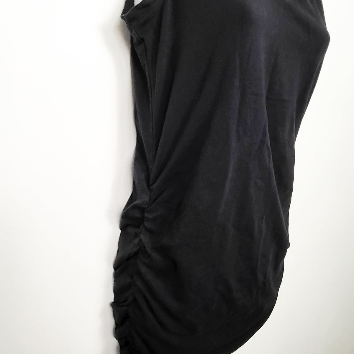 Thyme Maternity black v-neck tank top - Size Small