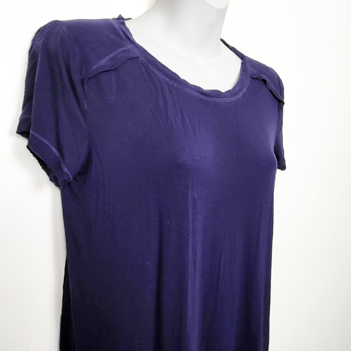 Jessica Simpson navy nursing t-shirt - Size Small