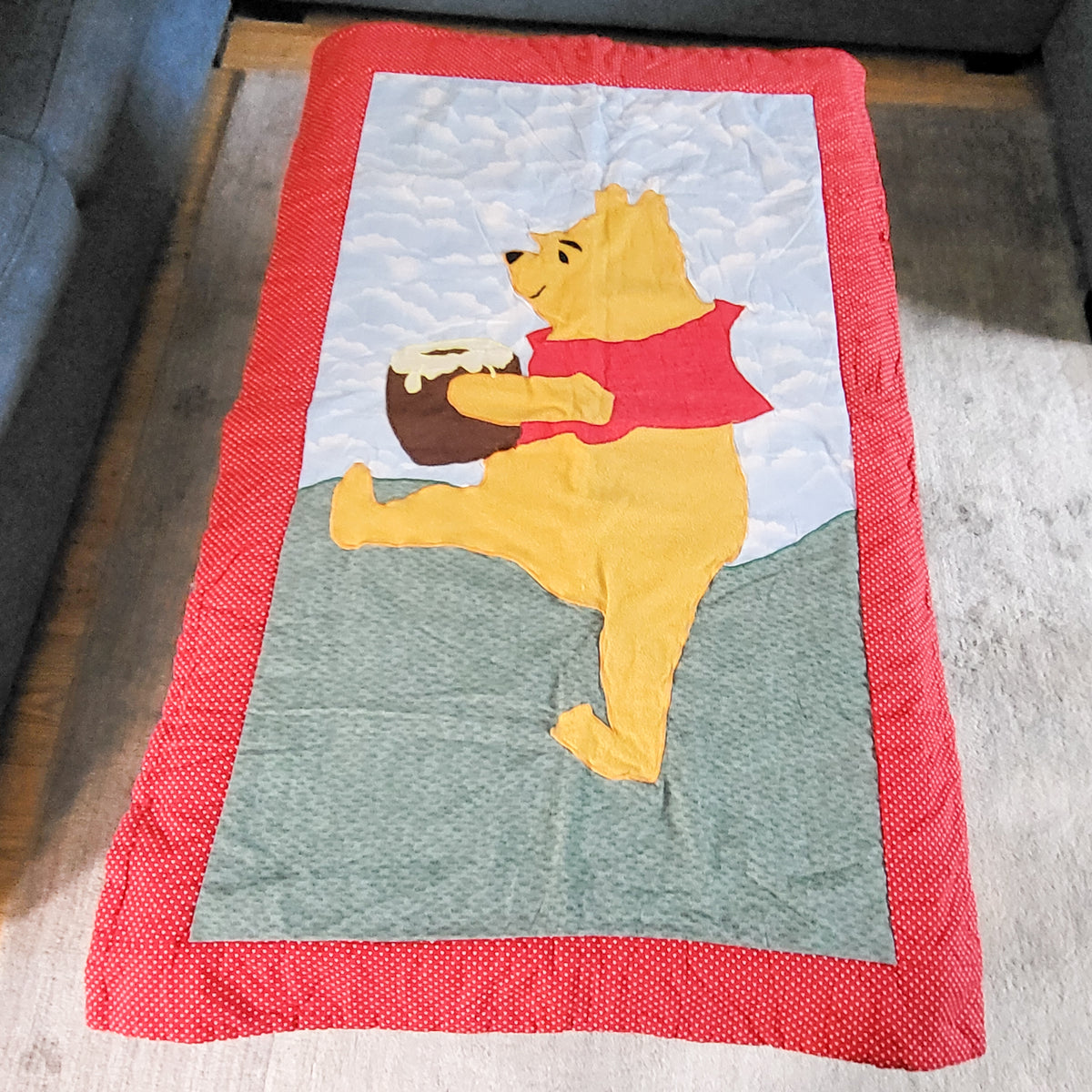 Vintage Disney Classic Winnie the Pooh Appliqué Baby Quilt Blanket