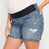 Old Navy Maternity Front Low Panel Slouchy Straight Jean Cut-Off Shorts. Size 14