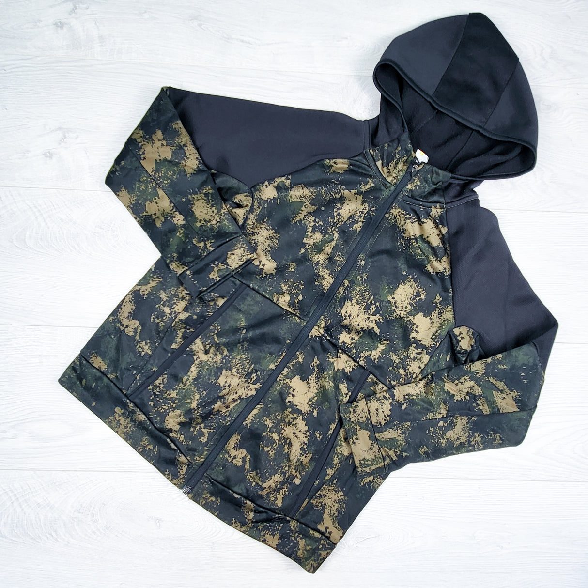 Old Navy black patterned zip up "techie" hoodie. Size 10