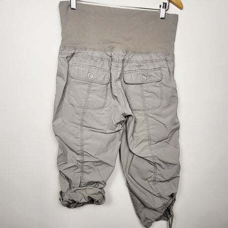 Calvin Klein capri maternity cargo pants. Size medium